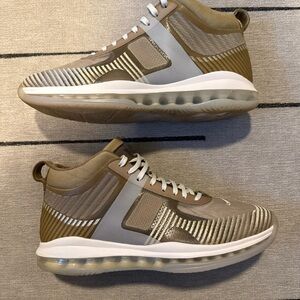 Nike - LeBron x John Elliott Icon QS “Parachute Beige” - Size: US 11M.